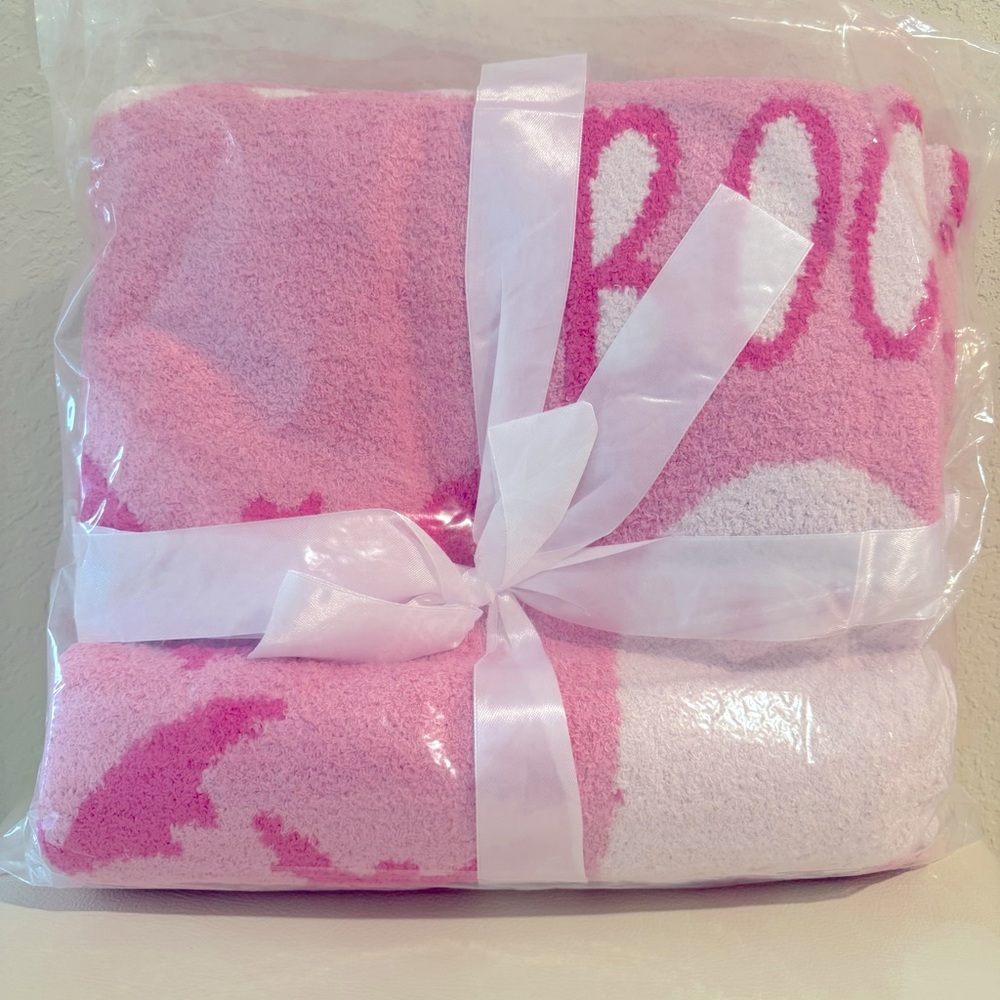 NWT Pink Halloween Blanket